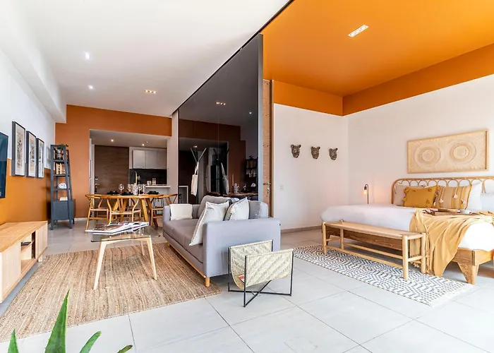 Casa Magenta By Kukun Mexico City